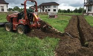 Копка траншей для водопровода в Саянске: цена за метр от 929 руб.
